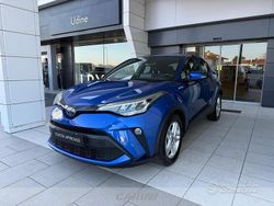 Blu/azzurro Usata 2021 Toyota C-HR Business Edition SUV | 19.900 € (Buon prezzo)