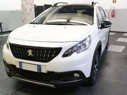 Bianco perlato Usata 2019 Peugeot 2008 GT-line SUV | 10.700 € (Ottimo prezzo)