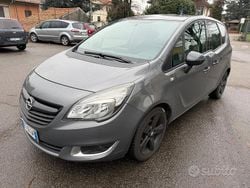 Grigio Usata 2016 Opel Meriva Monovolume | 5500 € (Buon prezzo)