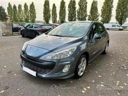 Usata 2008 Peugeot 308 Premium Tre volumi | 2880 € (Buon prezzo)