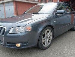 Grigio Usata 2005 Audi A4 Tre volumi | 4950 € (Molto cara)