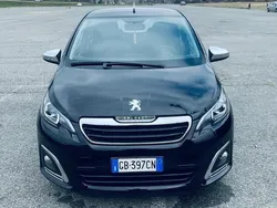 Usata 2020 Peugeot 108 Allure Due volumi | 9700 € (Buon prezzo)