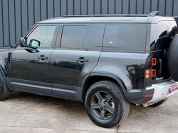 Ultimate black/santorini black Usata 2020 Land Rover Defender SE SUV | 44.699 € (Super prezzo)