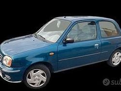 Usata 2001 Nissan Micra Tre volumi | 990 €