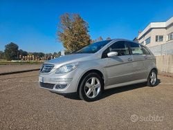 Grigio Usata 2006 Mercedes 170 Due volumi | 4000 €