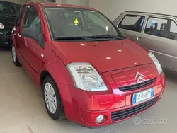 Rosso Usata 2005 Citroën C2 Exclusive Due volumi | 1999 € (Buon prezzo)