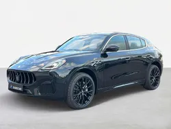 Nero Usata 2024 Maserati Grecale GT SUV | 73.500 € (Buon prezzo)