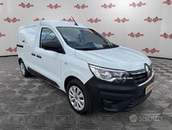 Bianco Usata 2024 Renault Express Monovolume | 17.900 € (Molto cara)