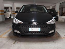 Nero Usata 2015 Hyundai i20 Classic Tre volumi | 6100 € (Buon prezzo)