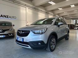 Grigio(met.) Usata 2018 Opel Crossland X SUV | 12.490 € (Buon prezzo)