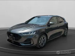 Magnetic grey Usata 2024 Ford Focus ST-Line Tre volumi | 22.500 € (Buon prezzo)