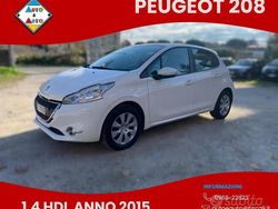 Bianco Usata 2015 Peugeot 208 Allure Due volumi | 8500 € (Molto cara)