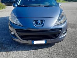 Blu Usata 2010 Peugeot 207 Sport Tre volumi | 2950 € (Ottimo prezzo)