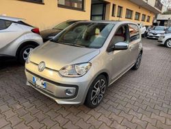Grigio Usata 2015 VW up! Move Due volumi | 7900 € (Buon prezzo)