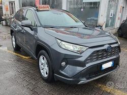 Grigio Usata 2019 Toyota RAV4 Station wagon | 20.000 € (Buon prezzo)