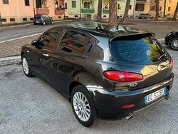 Usata 2006 Alfa Romeo 147 Progression Due volumi | 1500 € (Buon prezzo)