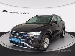 Nero perla Usata 2024 VW T-Roc Life SUV | 27.700 € (Buon prezzo)