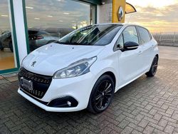 Bianco banchisa Usata 2018 Peugeot 208 Due volumi | 8700 € (Buon prezzo)