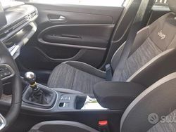 Grigio Usata 2024 Jeep Avenger SUV | 19.500 € (Buon prezzo)