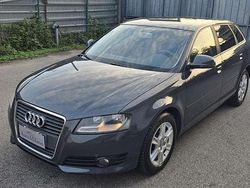 Grigio Usata 2009 Audi A3 Attraction Tre volumi | 4700 € (Ottimo prezzo)