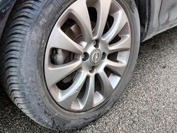 Usata 2010 Opel Corsa Monovolume | 1000 € (Super prezzo)