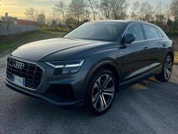 Grigio Usata 2019 Audi Q8 Sport SUV | 40.800 € (Buon prezzo)