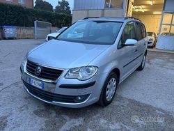 Grigio Usata 2007 VW Touran Monovolume | 4900 € (Cara)