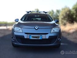 Grigio Usata 2010 Renault Mégane GrandTour Station wagon | 3000 € (Buon prezzo)