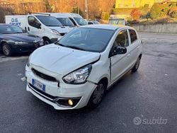 Bianco Usata 2017 Mitsubishi Space Star Tre volumi | 2300 €