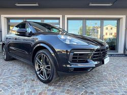 Nero jet metallizzato Usata 2022 Porsche Cayenne Sport SUV | 71.900 € (Buon prezzo)
