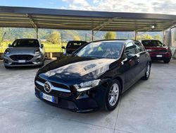 Nero Usata 2020 Mercedes A180 Business Tre volumi | 19.500 € (Buon prezzo)