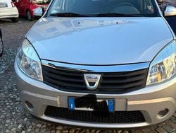 Usata 2010 Dacia Sandero Due volumi | 1000 € (Super prezzo)