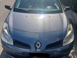 Blu Usata 2005 Renault Clio Coupé | 1800 €