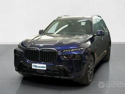 Tanzanite blue metallic Usata 2025 BMW X7 M Sport SUV | 99.707 € (Buon prezzo)