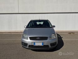 Grigio Usata 2004 Ford C-MAX Ghia Monovolume | 2800 €