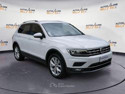 Bianco Usata 2017 VW Tiguan Executive SUV | 20.800 € (Buon prezzo)