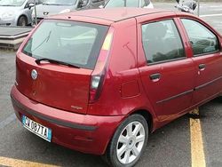 Usata 2005 Fiat Punto Tre volumi | 1700 € (Buon prezzo)
