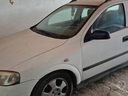 Bianco Usata 2001 Opel Astra Station wagon | 2000 € (Buon prezzo)