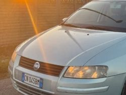 Grigio Usata 2001 Fiat Stilo Tre volumi | 2200 €