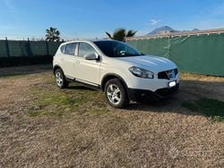 Bianco Usata 2010 Nissan Qashqai SUV | 3300 € (Ottimo prezzo)