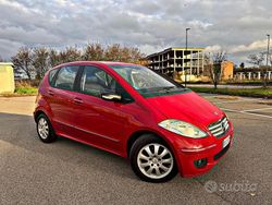 Rosso Usata 2006 Mercedes A180 Elegance Tre volumi | 2900 € (Buon prezzo)