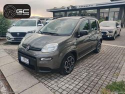 Grigio Usata 2022 Fiat Panda City Life Due volumi | 11.990 € (Cara)