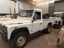 Usata 2001 Land Rover Defender SUV | 15.000 € (Super prezzo)
