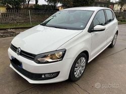 Bianco Usata 2010 VW Polo Comfortline Due volumi | 5000 € (Buon prezzo)