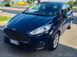 Blu Usata 2015 Ford Fiesta Due volumi | 6000 € (Buon prezzo)