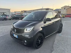 Nero Usata 2017 Smart ForFour Edition #1 Due volumi | 15.950 € (Molto cara)