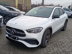 Bianco Usata 2022 Mercedes 200 AMG line SUV | 33.300 €