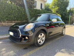 Nero Usata 2017 Mini Cooper D Business Due volumi | 11.750 € (Ottimo prezzo)