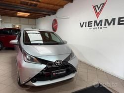 Grigio Usata 2018 Toyota Aygo Cool Due volumi | 11.900 € (Buon prezzo)