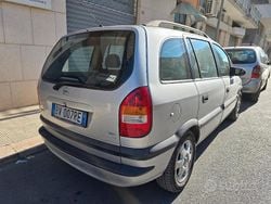 Usata 2001 Opel Zafira Monovolume | 1800 € (Buon prezzo)
